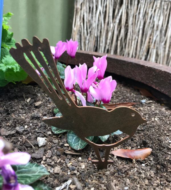 Wagtail Pot Decoration - Australian Made Rusted Metal Garden Art - Image 7