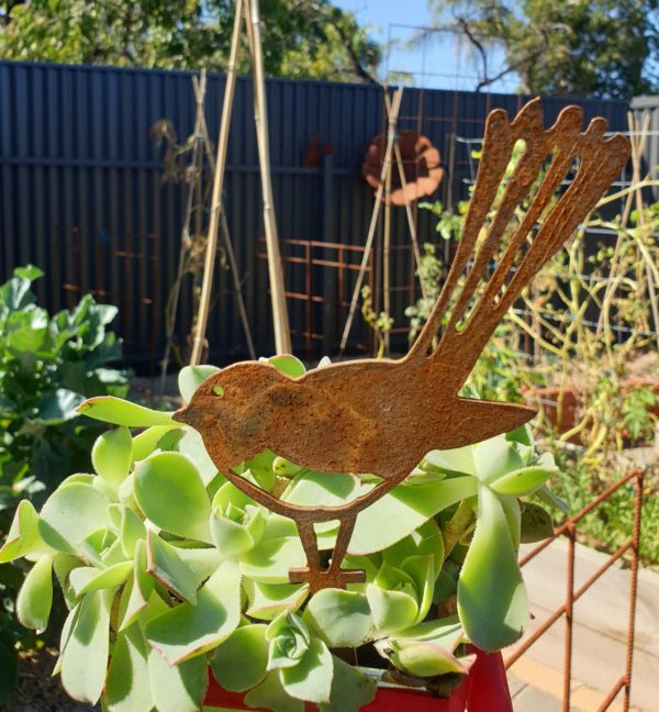 Wagtail Pot Decoration - Australian Made Rusted Metal Garden Art - Image 3