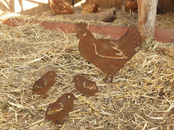 Standing Hen Family Garden Stake - Australian Made Rusted Metal Garden Art - Image 2