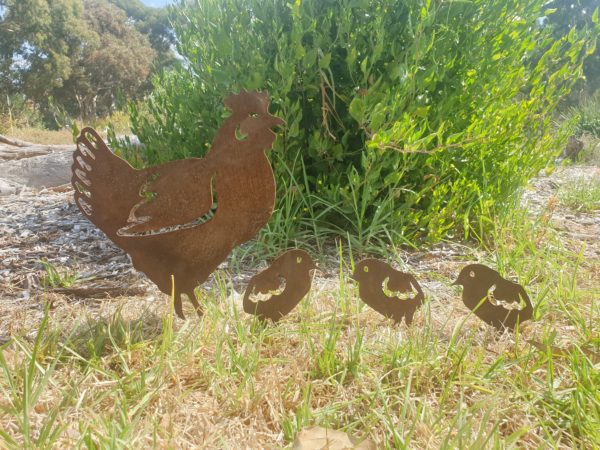 Standing Hen Family Garden Stake - Australian Made Rusted Metal Garden Art - Image 6