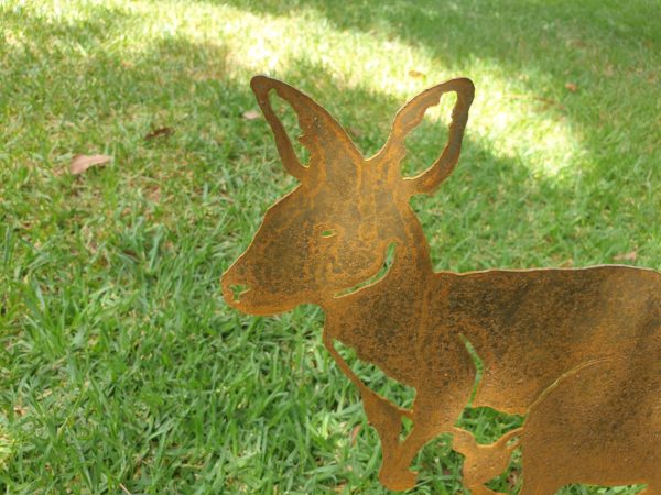 Kangaroo Large Garden Stake - Australian Made Rusted Metal Garden Art - Image 3