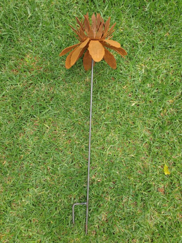 Waratah Flower Garden Stake - Australian Made Rusted Metal Garden Art - Image 7