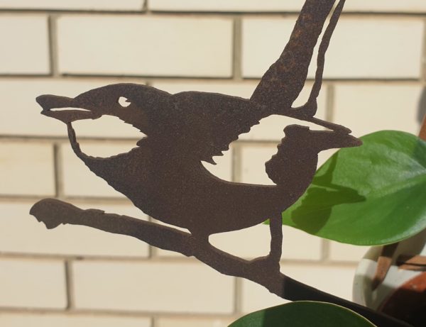 Yellow Breasted Boatbill Pot Decoration - Australian Made Rusted Metal Garden Art - Image 4