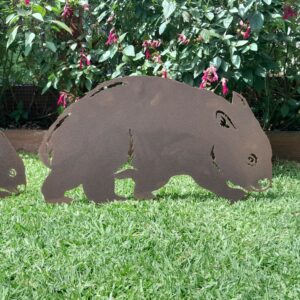 Wombat large rusted metal garden art